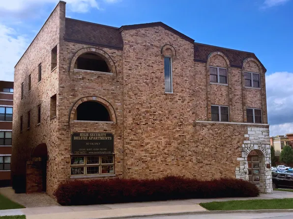 520 E Washington Ave APT 302, Madison, WI 53703