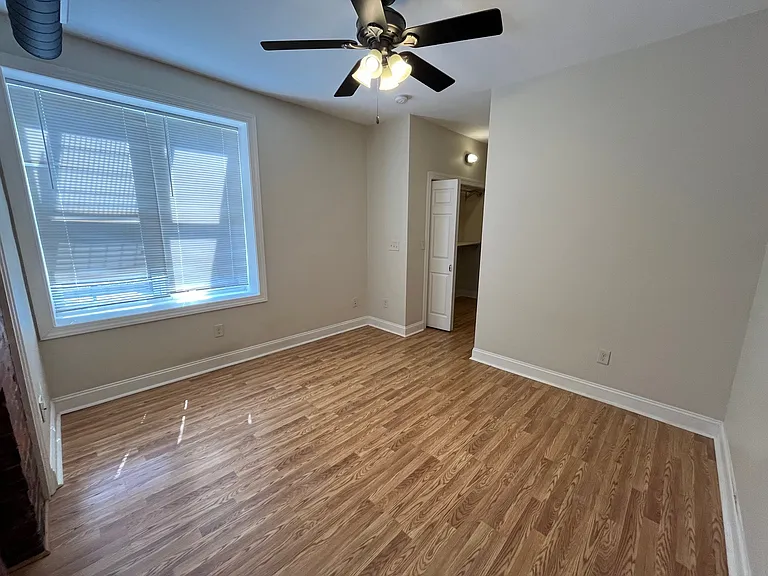 912 Portland St #3 — Photo 8