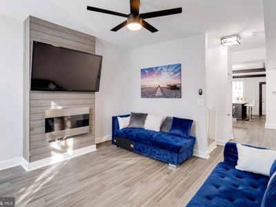 1107 S Carey St, Baltimore, MD, 21223