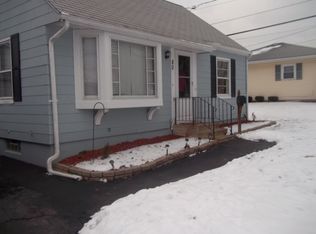 80 Barrymore Rd, Cheektowaga, NY 14225