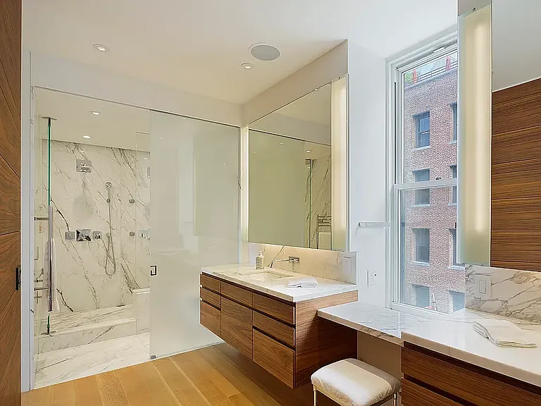 543 Broadway #9 — Photo 9