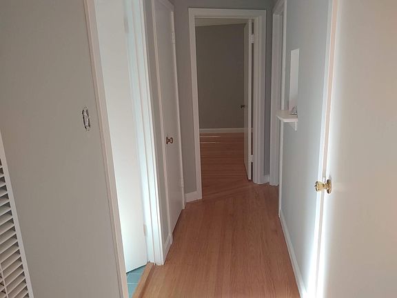 5th image of 283 Milton Ave