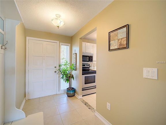 3rd image of 6321 Newtown Cir #21A2