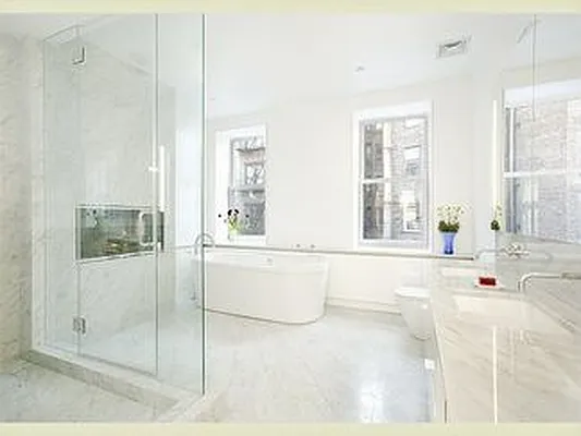 Rented by Corcoran | media 10