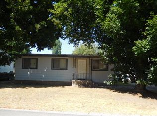 608 D St, Pinehurst, ID 83850