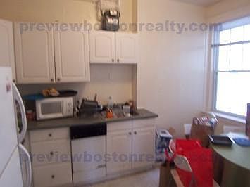 2nd image of 1691 Commonwealth Ave #L17