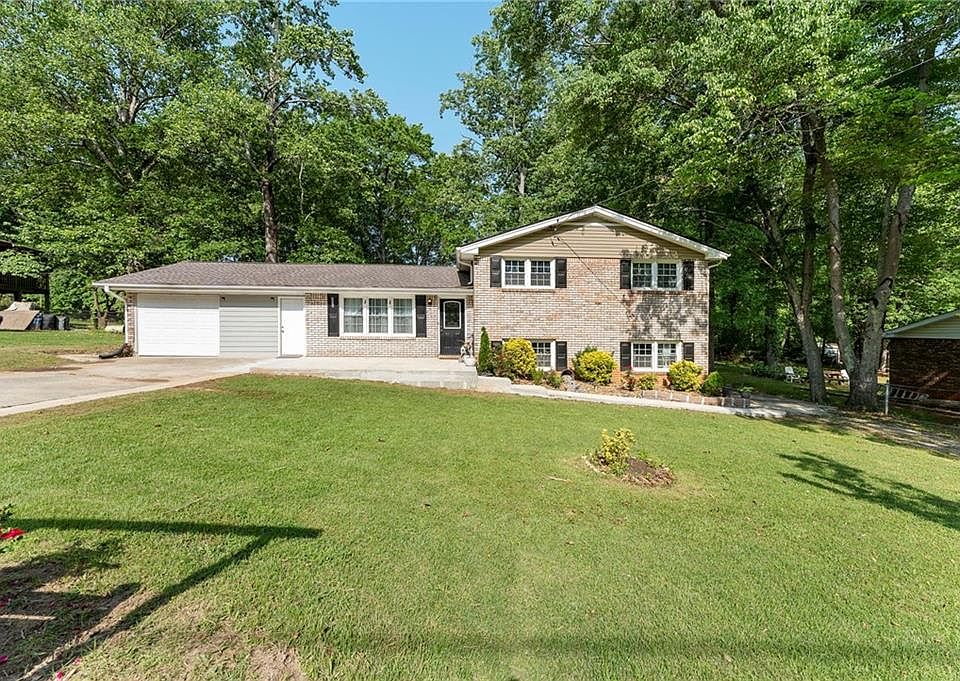 1st image of 4070 Lauada Dr