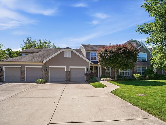3rd image of 5892 Stonebridge Cir APT 302