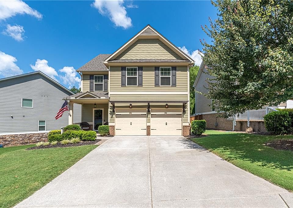 1st image of 639 Royal Crest Ct