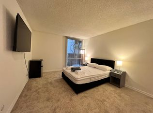 6410 Green Valley Cir, Culver City, CA 90230