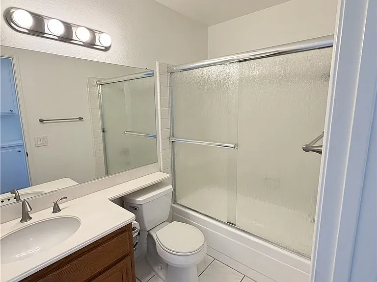 18153 Rustic Ct — Photo 29