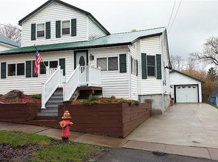 677 Lincklaen St, De Ruyter, NY 13052