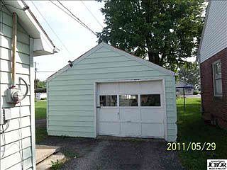 2nd image of 712 N Elm St