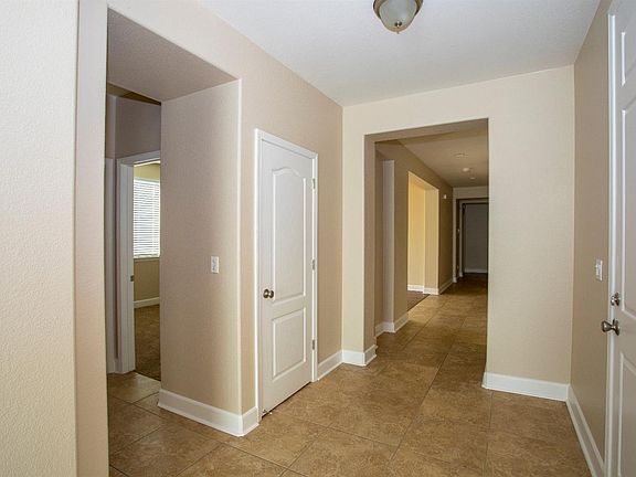 4th image of 1439 Vista Dr