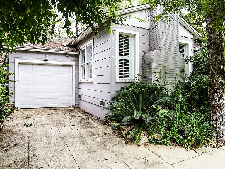 135 Tuxedo Ave — Photo 22