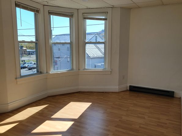 203 Valley St #4, Marysville, PA 17053