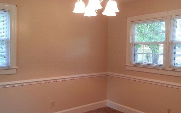 3rd image of 3670 Longleaf Dr NE