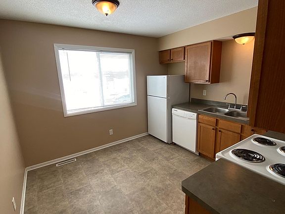 2nd image of 2269 11th Ave E