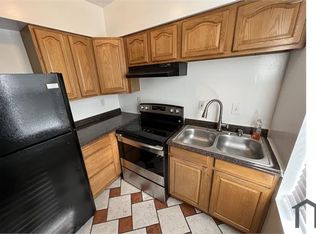 1111 16th St NE APT 3, Washington, DC 20002