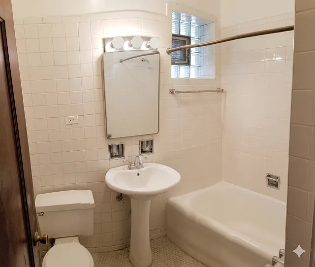 4535 N. Hamilton — Photo 10