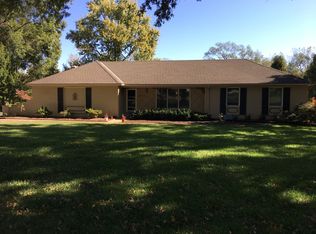 9901 Floyd St, Overland Park, KS 66212