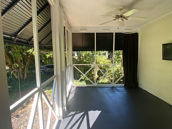 5th image of 204 E Faris Rd