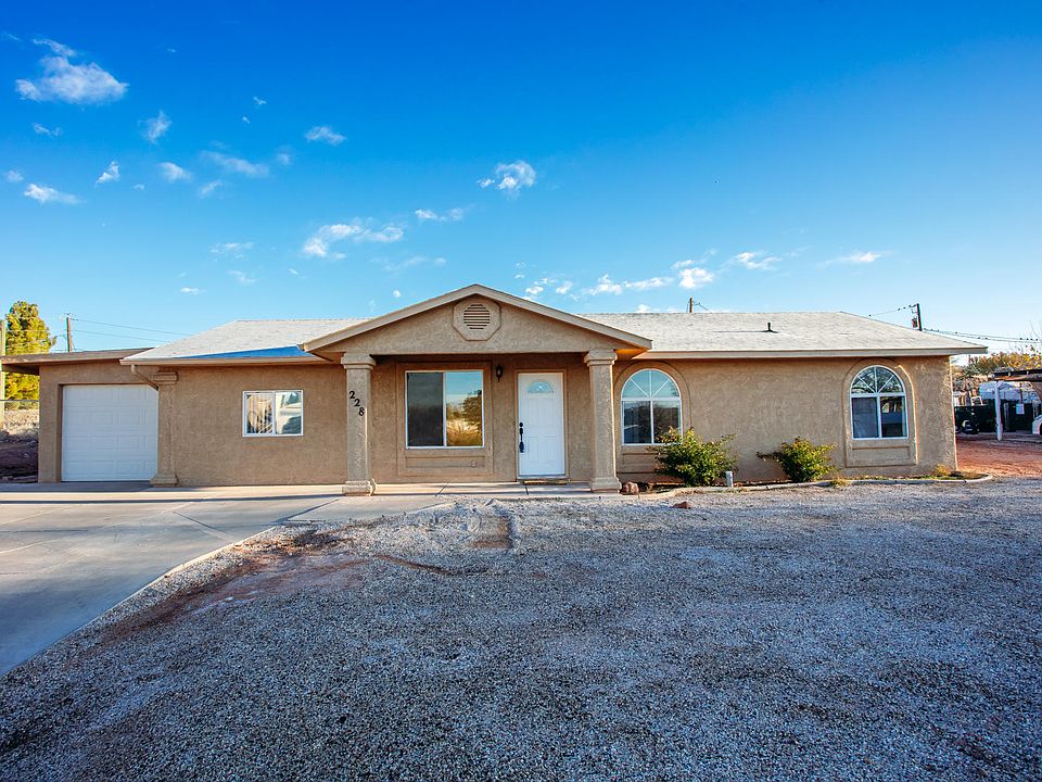 1st image of 228 N Scenic Dr W