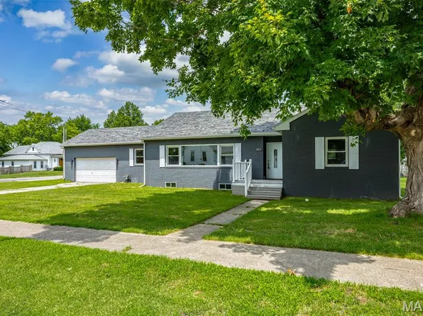 305 E Hauser St, Litchfield, IL 62056