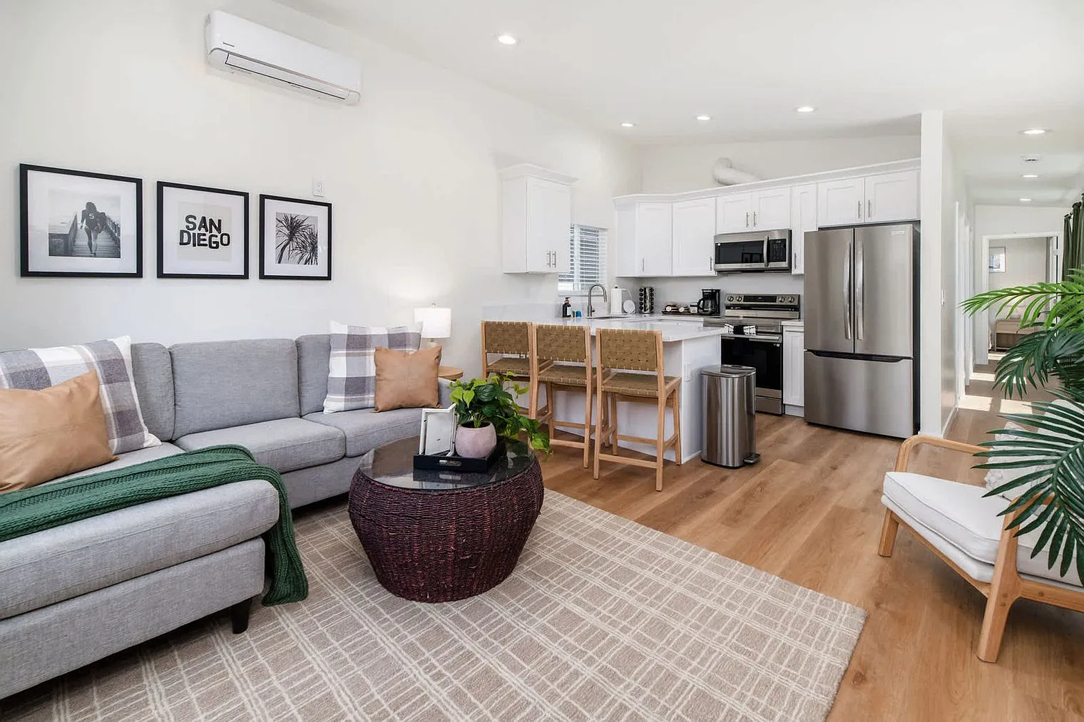 5 bed, 3.0 bath, $9,170 — Photo 3