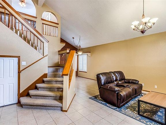 5th image of 7112 Oval Rock Dr