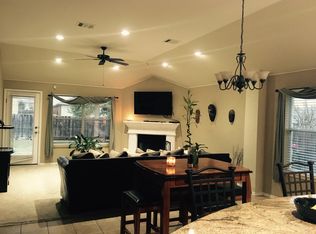 324 Lone Star Blvd, Hutto, TX 78634