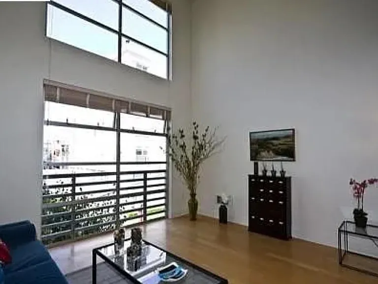 411 Francisco St #312 — Photo 3