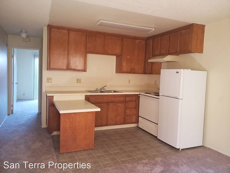 2nd image of 4226 41st St #32