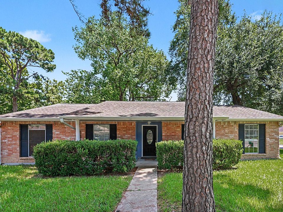 1st image of 23402 Lestergate Dr