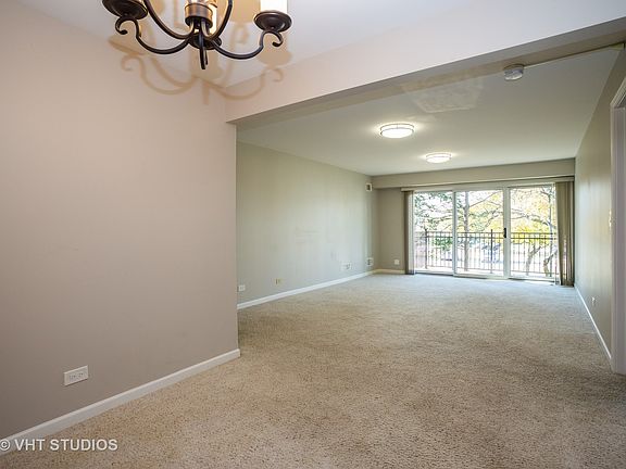 3rd image of 5200 Carriageway Dr APT 214