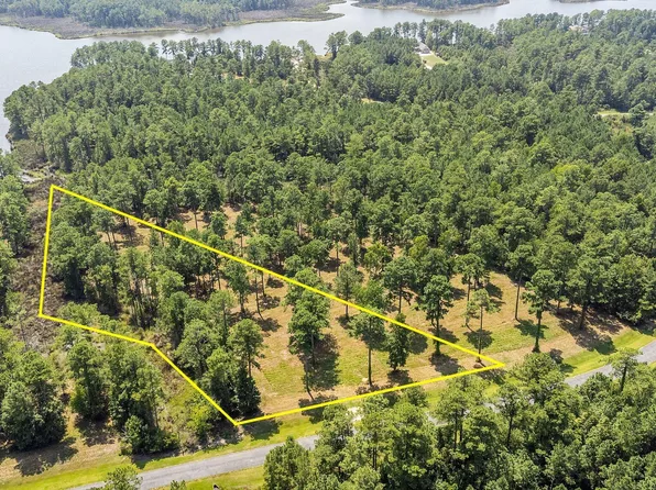 1261 Bailey Pointe Drive, Belhaven, NC 27810