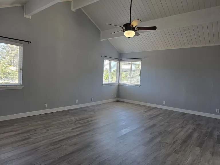 780 W Cotati Ave — Photo 32