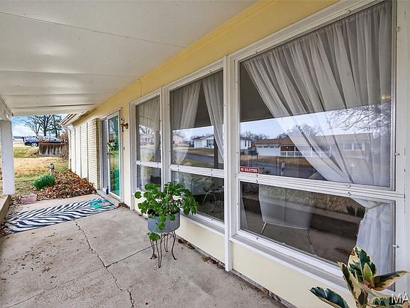 4th image of 2957 Caspian Ln
