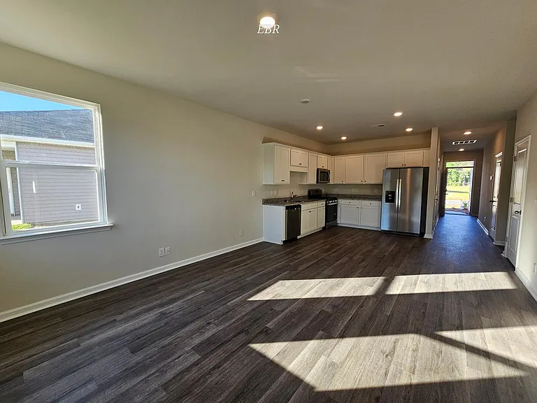 Livingroom/ open floor plan
