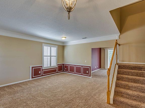 5th image of 8206 Highgate Dr