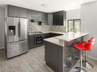 186 Scholes St #2, Brooklyn, NY 11206