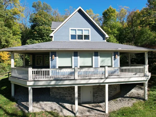 1010 W Herr Rd, Urbana, OH 43078