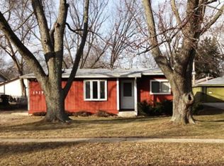 1535 N Seminary Ave, Woodstock, IL 60098