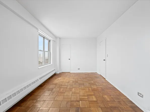 477 Fdr Drive image 10 of 19