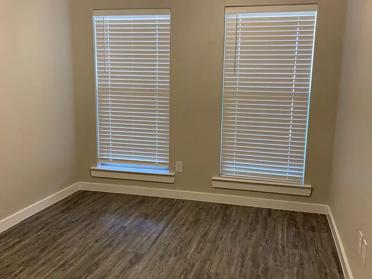 3608 Valencia Ave — Photo 5