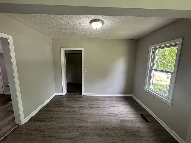 4641 Pate Dr — Photo 4