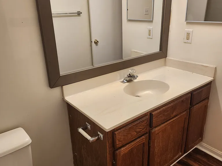 853 Saint Michaels Dr — Photo 24