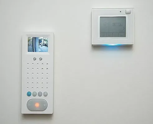 Rented by Compass | media 7