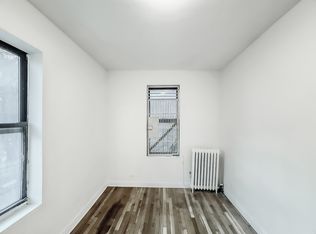 756 9th Ave #3E, New York, NY 10019