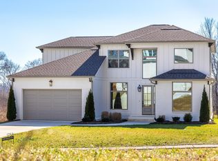 1758 River Breeze Dr, Soddy Daisy, TN 37379